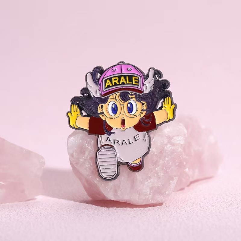 Cartoon Dr. Slump Arale Badge  - Anime Cosplay Little Girl avaliação e preço
